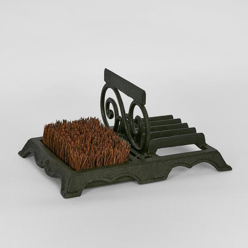 Provence boot scraper in black, made from durable iron, combining rustic elegance with functionality for your entryway.