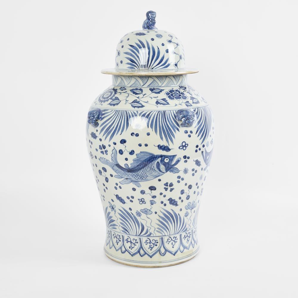 Watertight waterproof decorative vase for flowers, leakproof home decor container suitable for fresh floral arrangements and tabletop styling