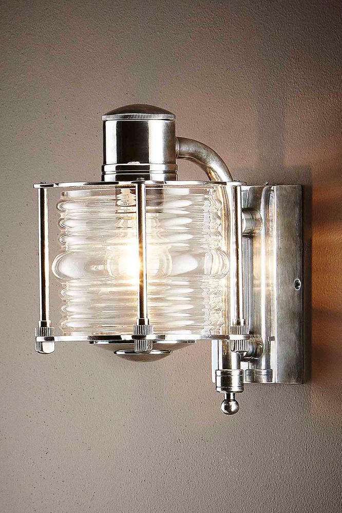 Yarra Outdoor Wall Lamp In Antique Silver